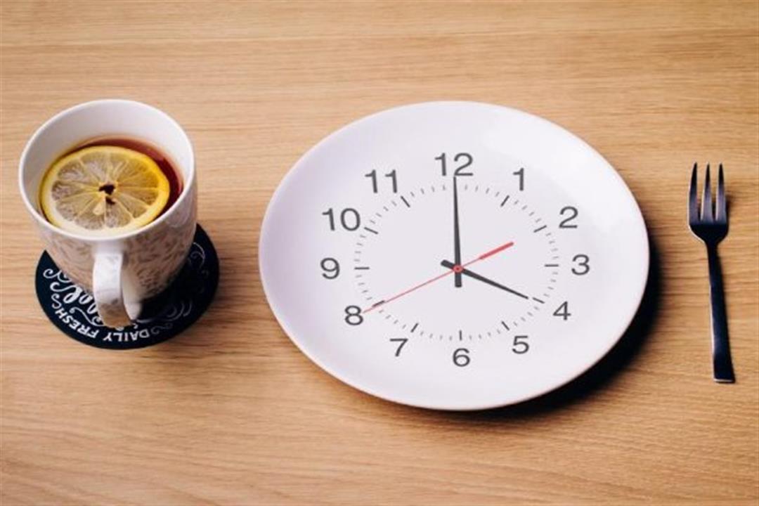 الصيام المتقطع يقلل خطر الإصابة بالزهايمر.. دراسة تكشف