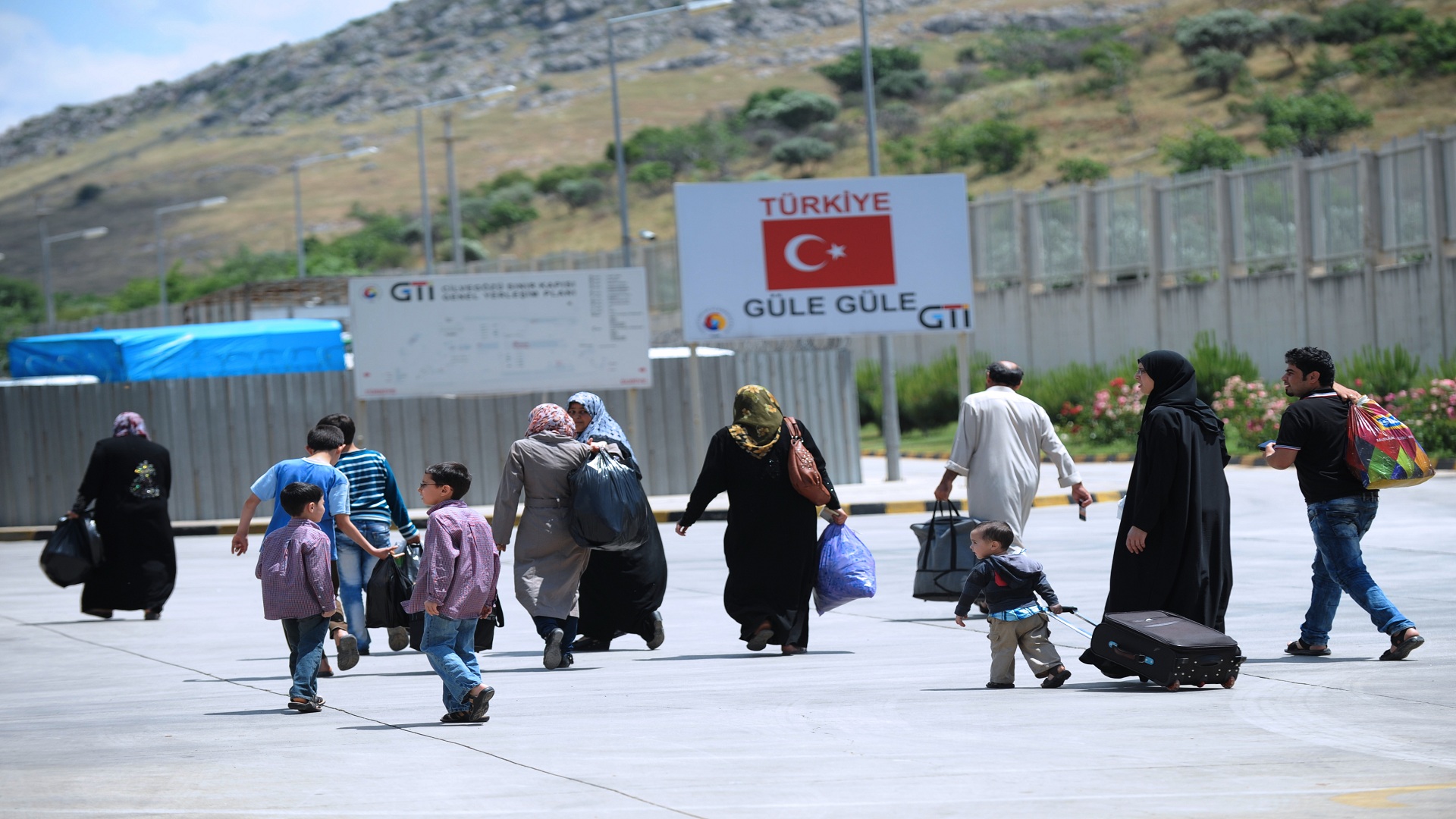 أردوغان: تركيا تنوي إعادة مليون لاجئ سوري طوعاً إلى بلادهم