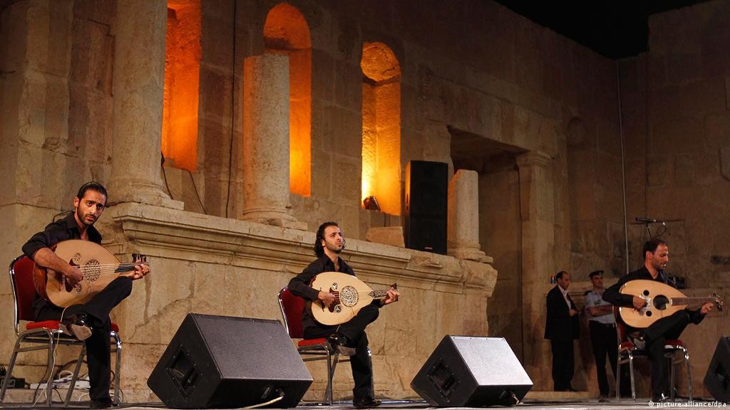 مستشفى المطلع بالقدس يعلن إلغائه حفلات الثلاثي جبران الخيرية