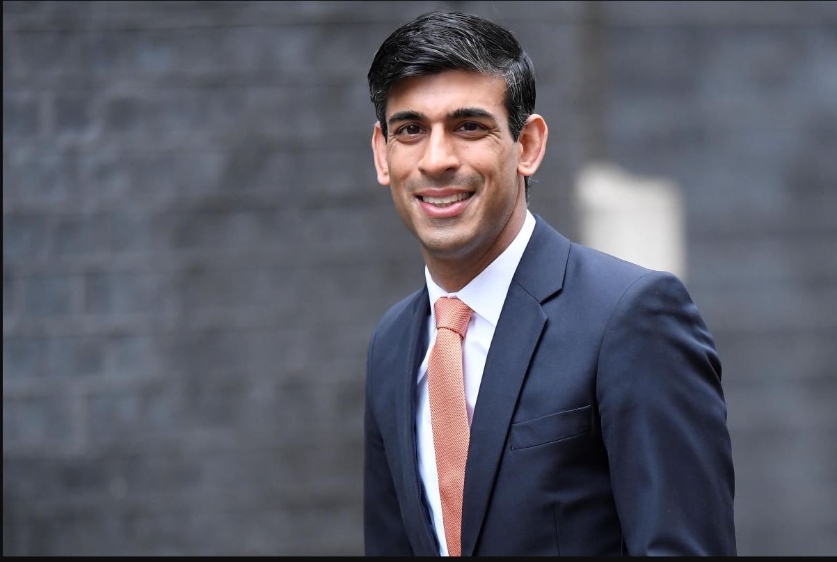 سوناك يعلن أولوياته في أول خطاب بعد تعيينه رئيساً للوزراء