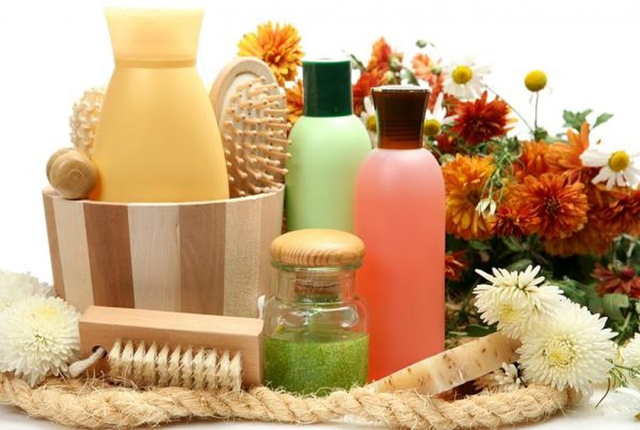 طرق غسول للشعر بمكونات طبيعية وفعّالة عليك تجربتها