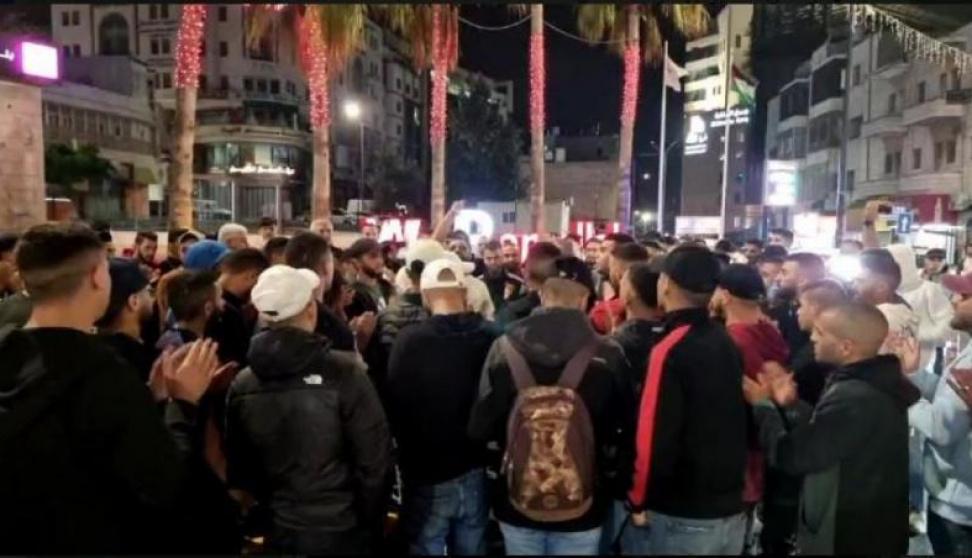 عقب استشهاد عدي التميمي.. مسيرات غاضبة في مدن الضفة