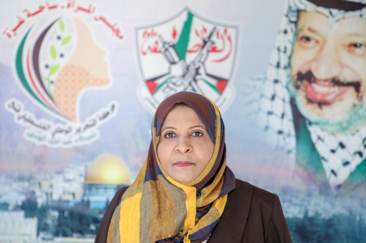 الحسنات: الكوفية الفلسطينية ارثٌ عرفاتي نرفع به رؤوسنا عاليًا