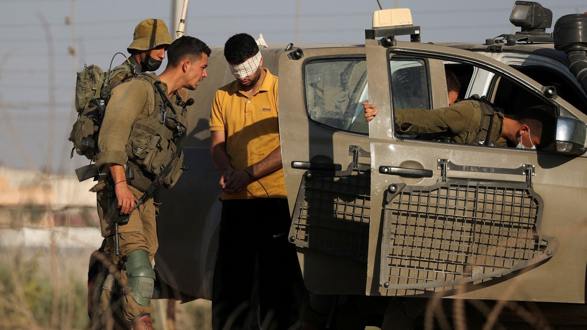 الاحتلال يعتقل عامل فلسطيني من غزة في تل أبيب