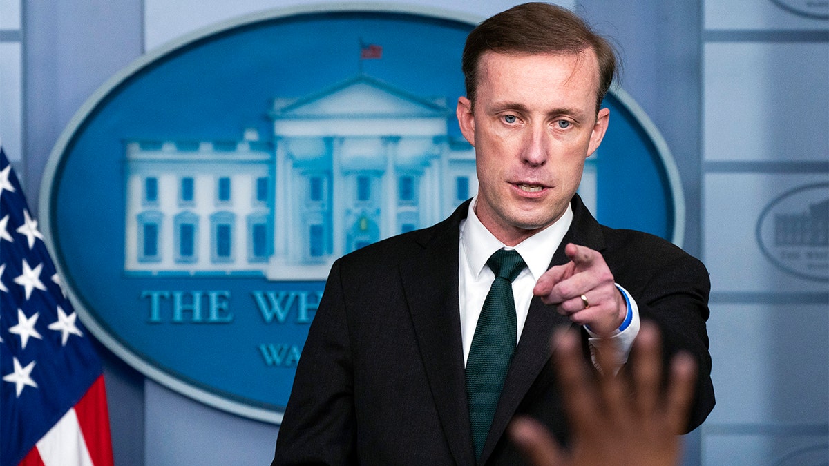 مستشار الأمن القومي الأمريكي أجرى محادثات سرية مع مستشاري بوتين