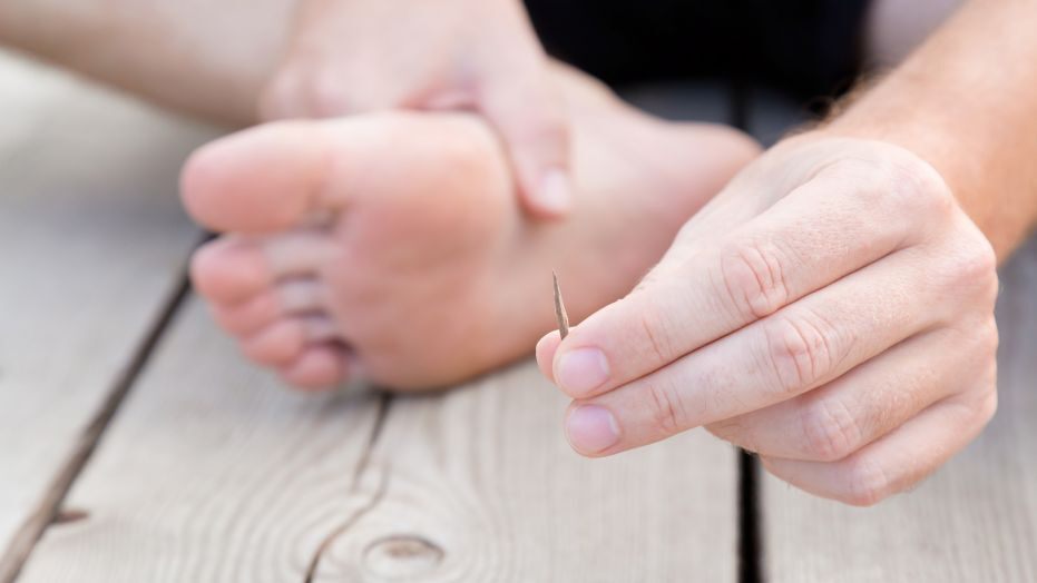 لا تترك الشظايا داخل الجلد.. لهذه المخاطر