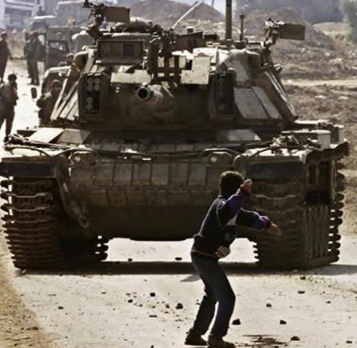 22 عاماً على استشهاد أيقونة الانتفاضة فارس عودة