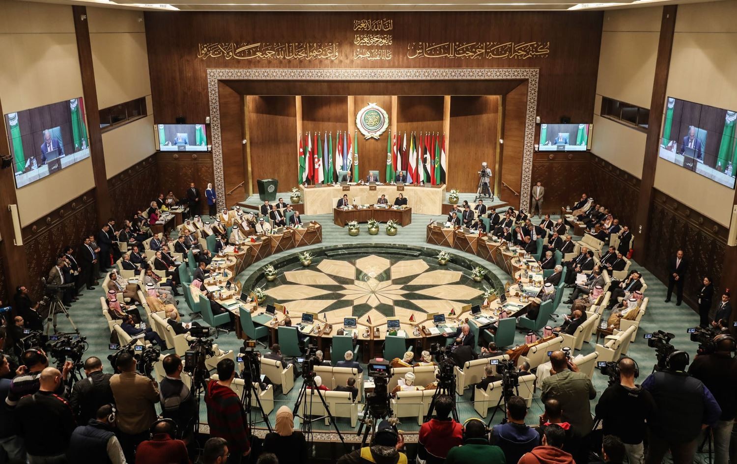 برعاية عباس.. انطلاق فعاليات المؤتمر العربي الرابع للمياه في مصر