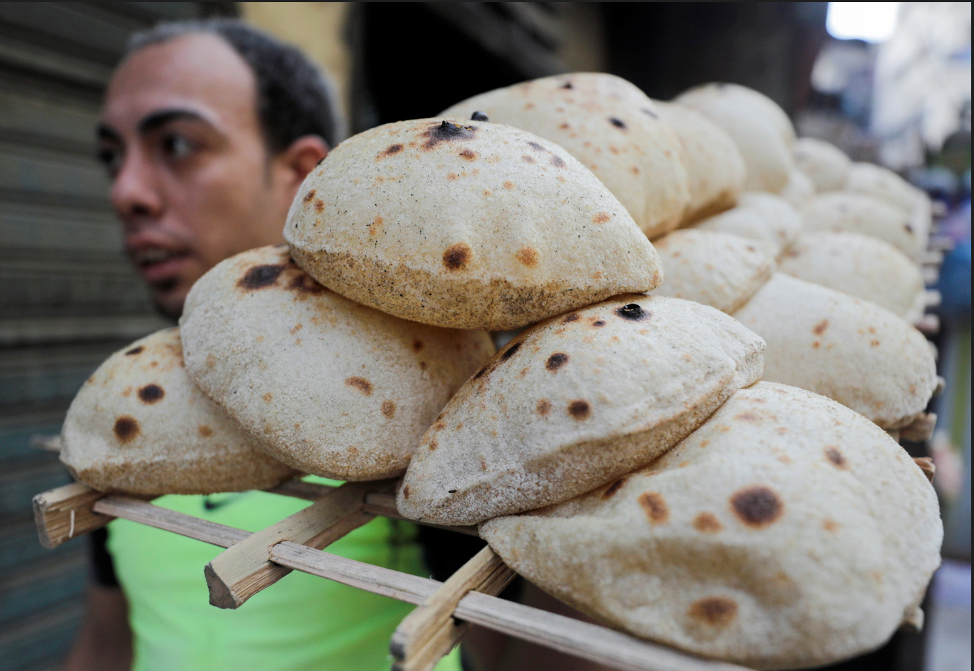 كم رغيف خبز يستهلك المصريون سنويًا؟