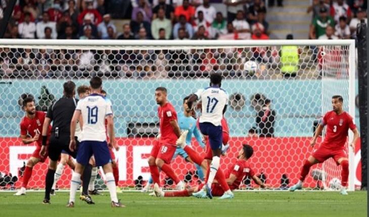 منتخب إنجلترا إيران