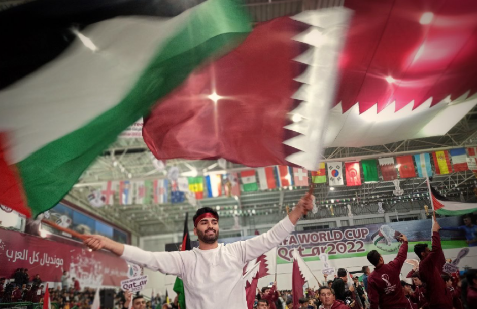 مونديال قطر 2022.. مطعم يقدم الوجبات للمشجعين في غزة