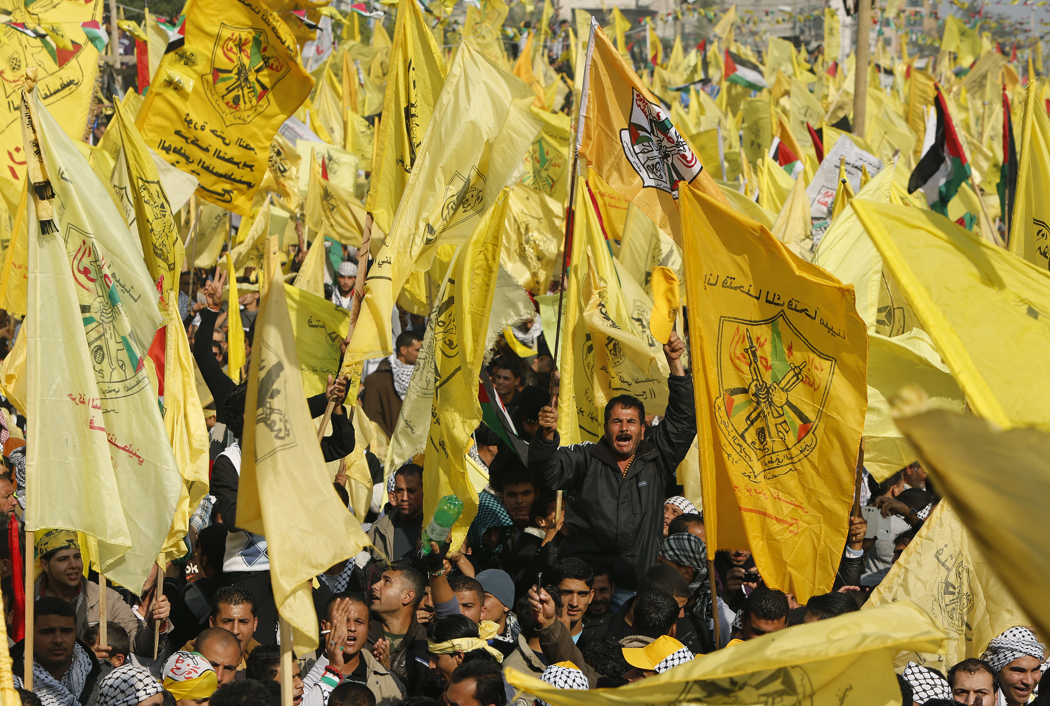 حركة فتح … وتحديات المؤتمر الثامن
