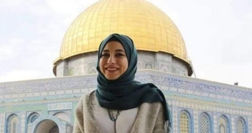 بعد 30 شهرًا في سجون الاحتلال.. الأسيرة ياسمين جابر تعانق الحرية