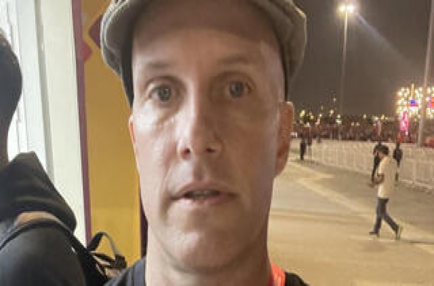 وفاة الصحفي الأمريكي جرنت فول خلال مباراة الأرجنتين وهولندا