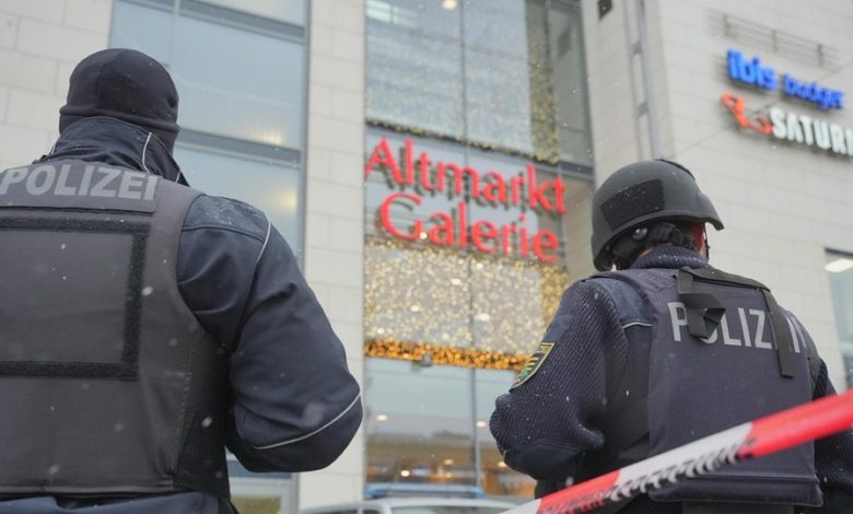 الشرطة الألمانية تنهي أزمة احتجاز رهائن بمركز تجاري