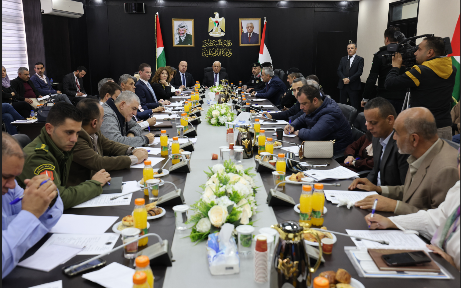 الوزير هب الريح يترأس اجتماع المجلس الأعلى للدفاع المدني