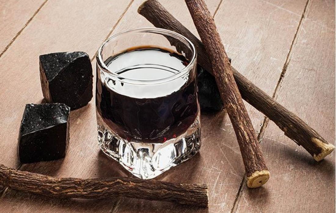 لصحة الدماغ والجلد.. فوائد مذهلة عند تناولك كوبا من مشرب العرق سوس