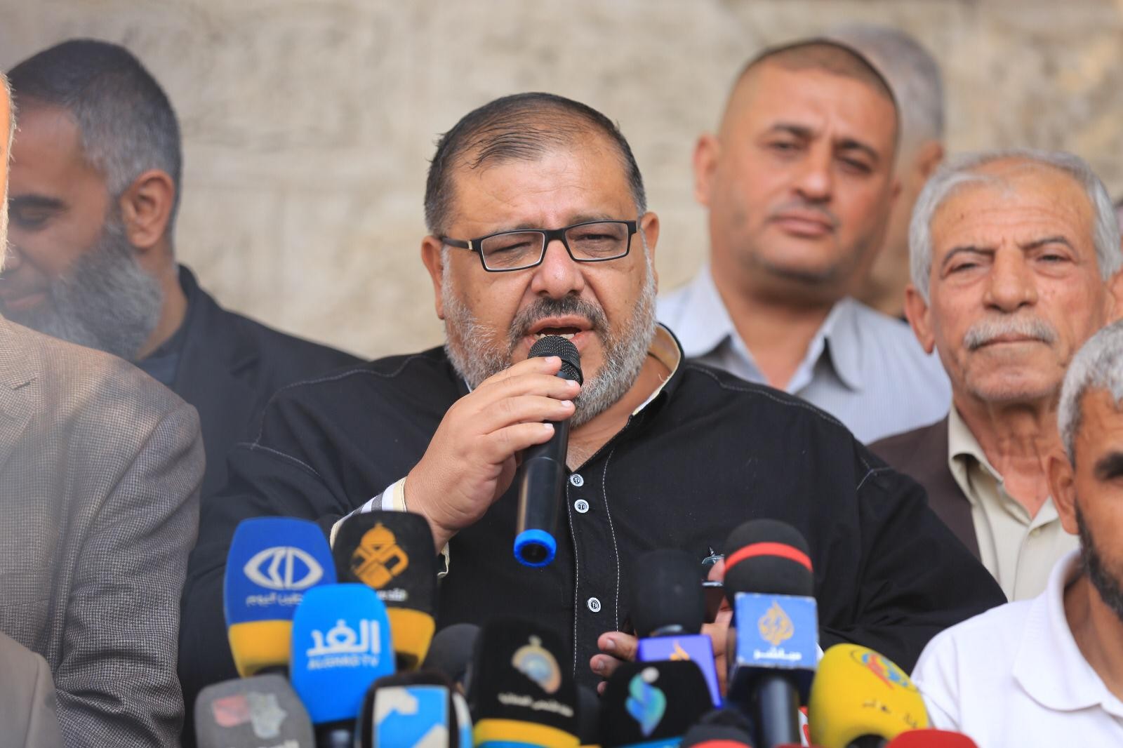 دبابش: الأوضاع في سجون الاحتلال ذاهبة للانفجار وتسلمنا وصايا الأسرى