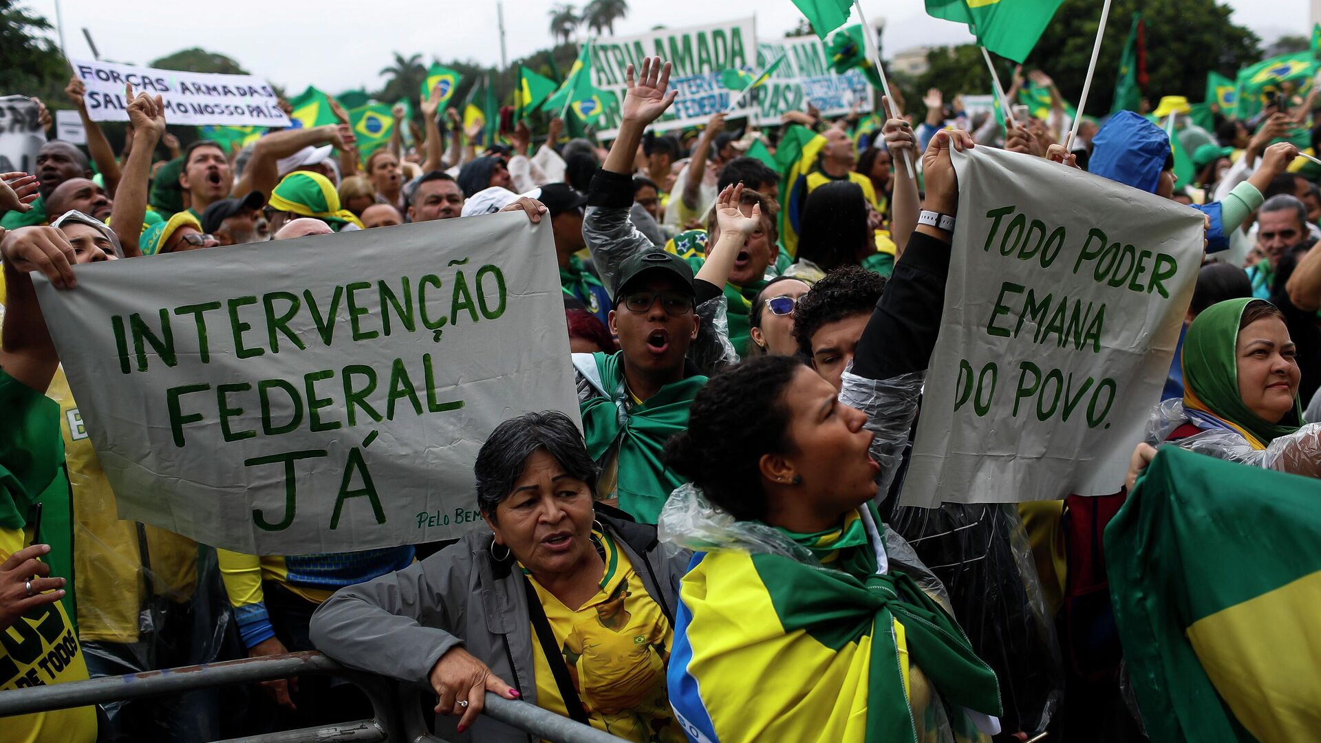 البرازيل: أنصار بولسونارو يقتحمون القصر الرئاسي والكونغرنس