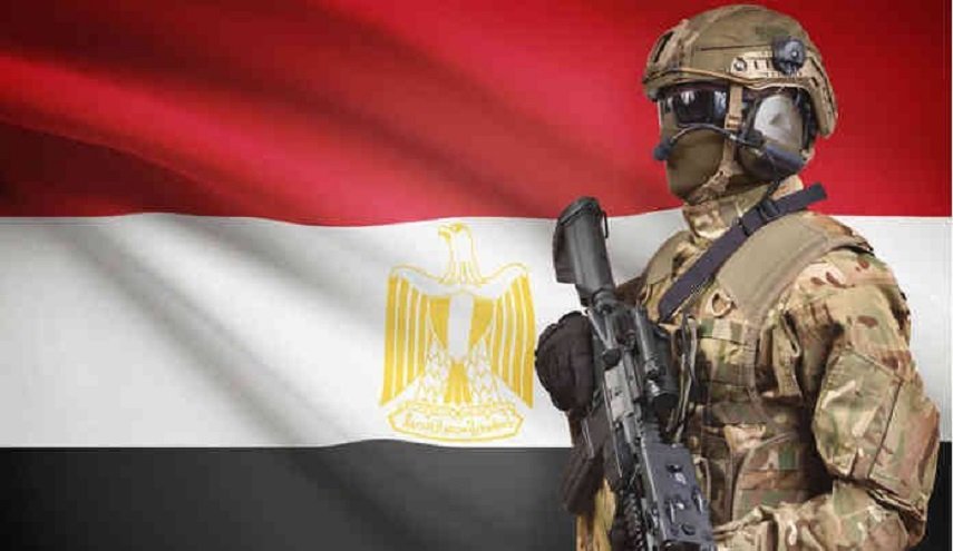 مصر تجري استعدادات عسكرية لحماية المنطقة الجنوبية