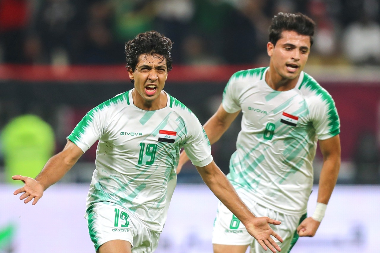 العراق يحرز لقب كأس الخليج العربي في مباراة مجنونة أمام عُمان