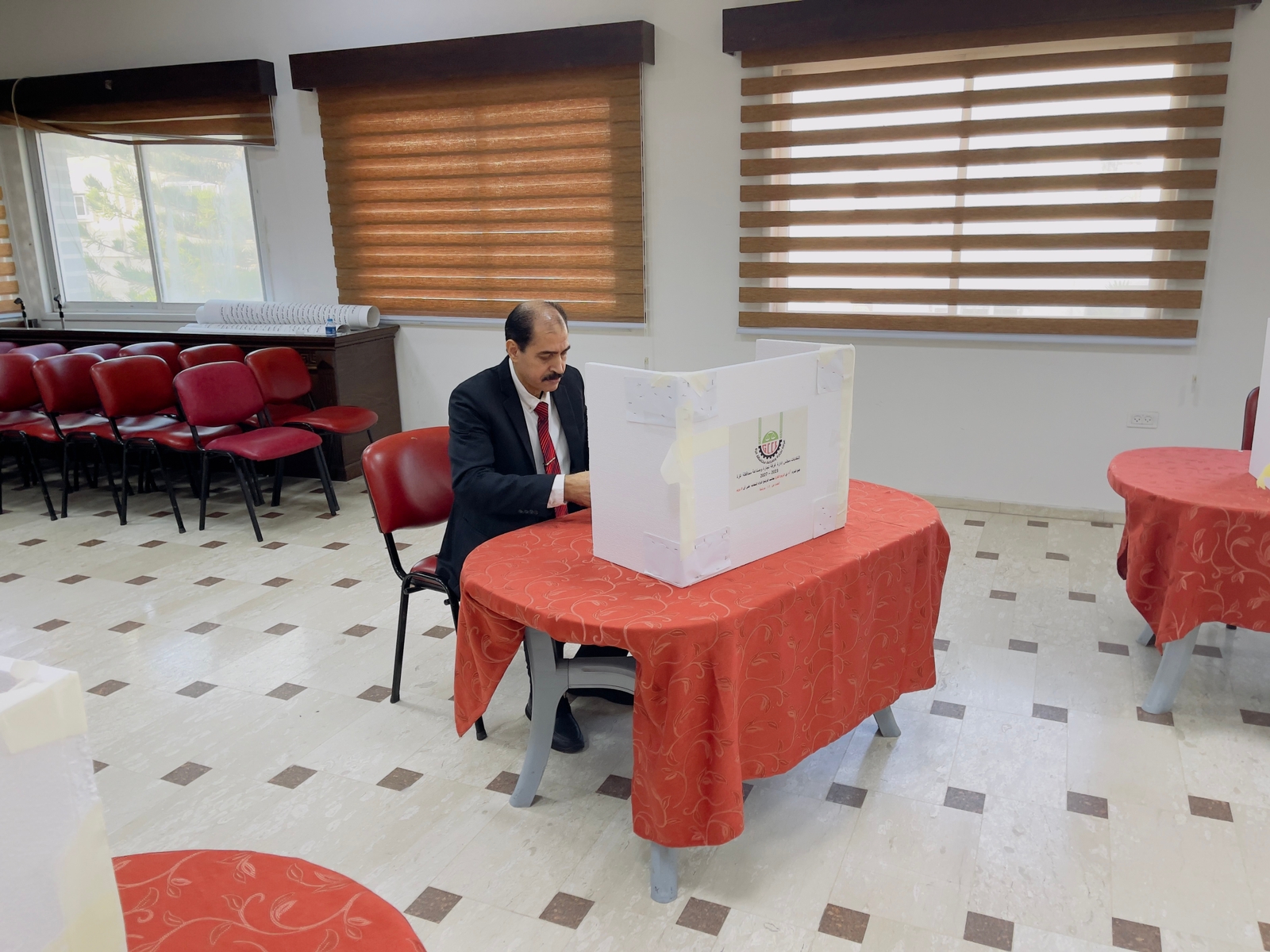 غرفة تجارة وصناعة محافظة غزة تعلن بدء عملية الاقتراع