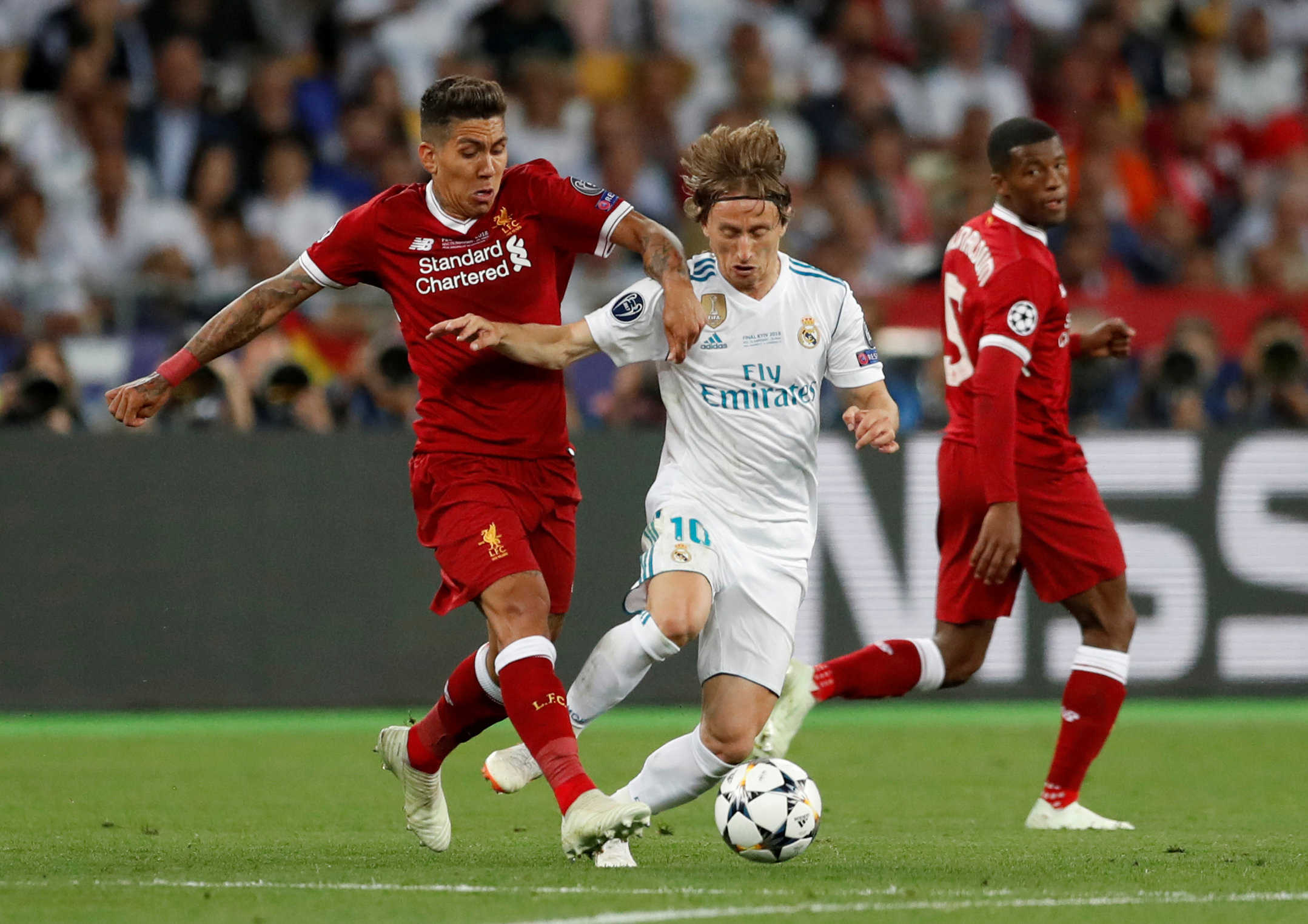 صحيفة: تقليص تذاكر الضيوف في مواجهتي ريال مدريد وليفربول