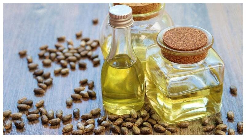 فوائد زيت الخروع الجمالية للشعر والبشرة