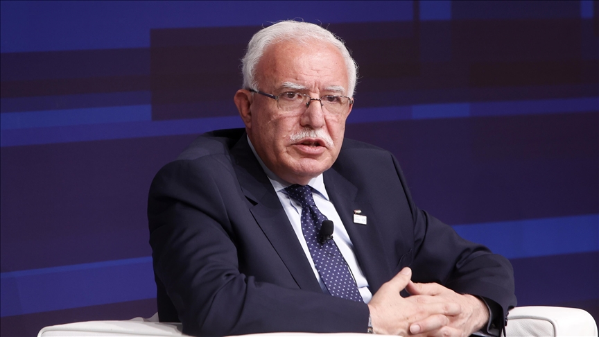 سلطات الاحتلال تسحب بطاقة "VIP" من وزير الخارجية الفلسطيني