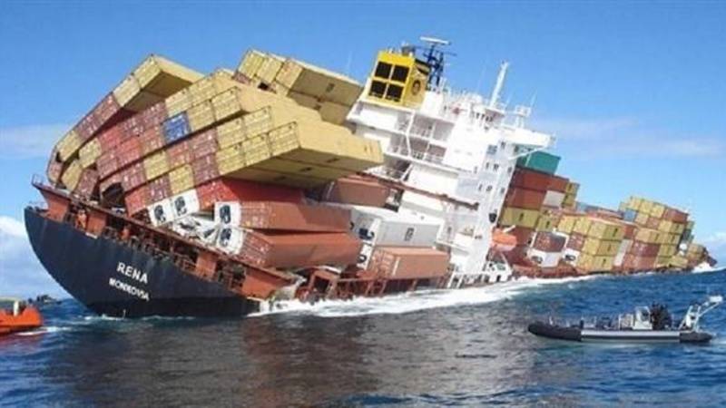 وفاة بحارين وفقدان تسعة آخرين جراء غرق سفينة جين تيان قرب اليابان