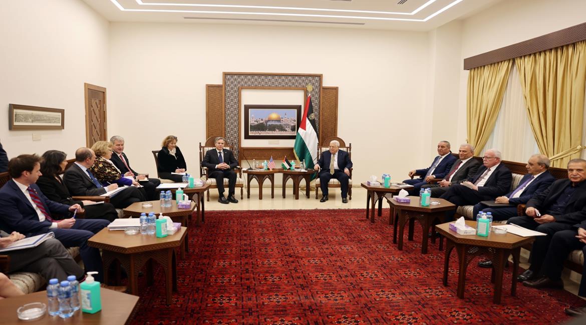 عباس: الحكومة الإسرائيلية تتحمل مسؤولية ما يحدث
