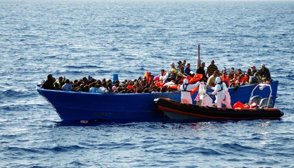 مصير مجهول للاجئين فلسطينيين كانوا على متن قارب غرق قرب اليونان