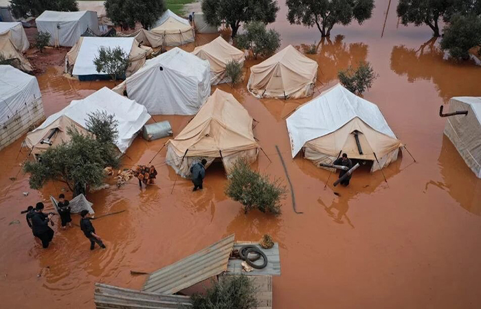المنخفض الجوي يعمق معاناة اللاجئين في سوريا