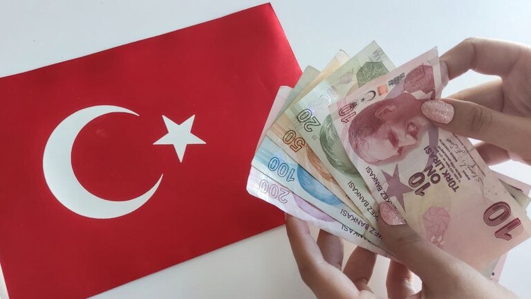 بورصة إسطنبول تعلق تداولاتها مؤقتاً