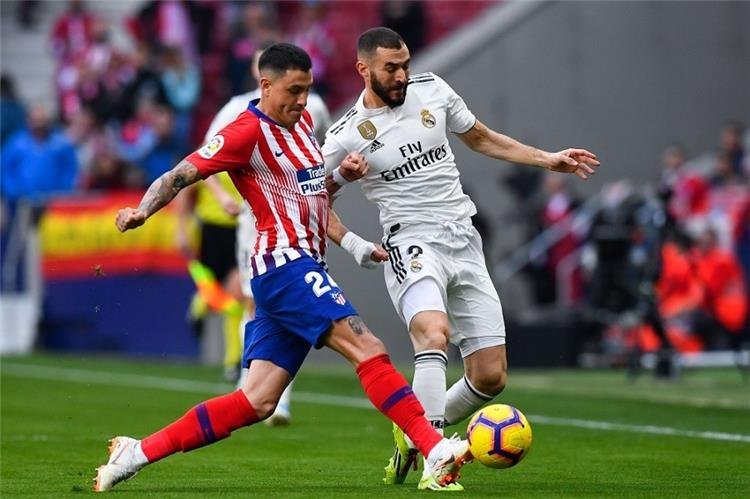 ديربي الريال وأتلتيكو ينتهي بالتعادل الإيجابي وبرشلونة يقترب من الحسم