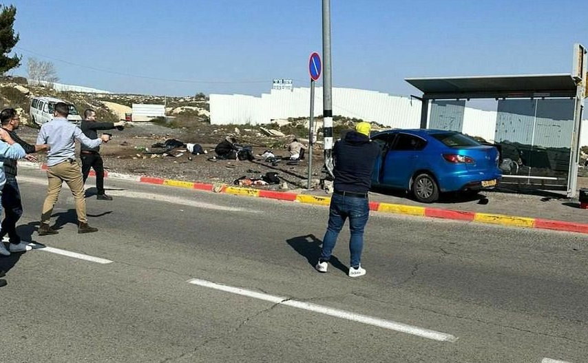 استشهاد المنفذ.. مقتل مستوطنين وجرح أخرين في عملية دعس بالقدس