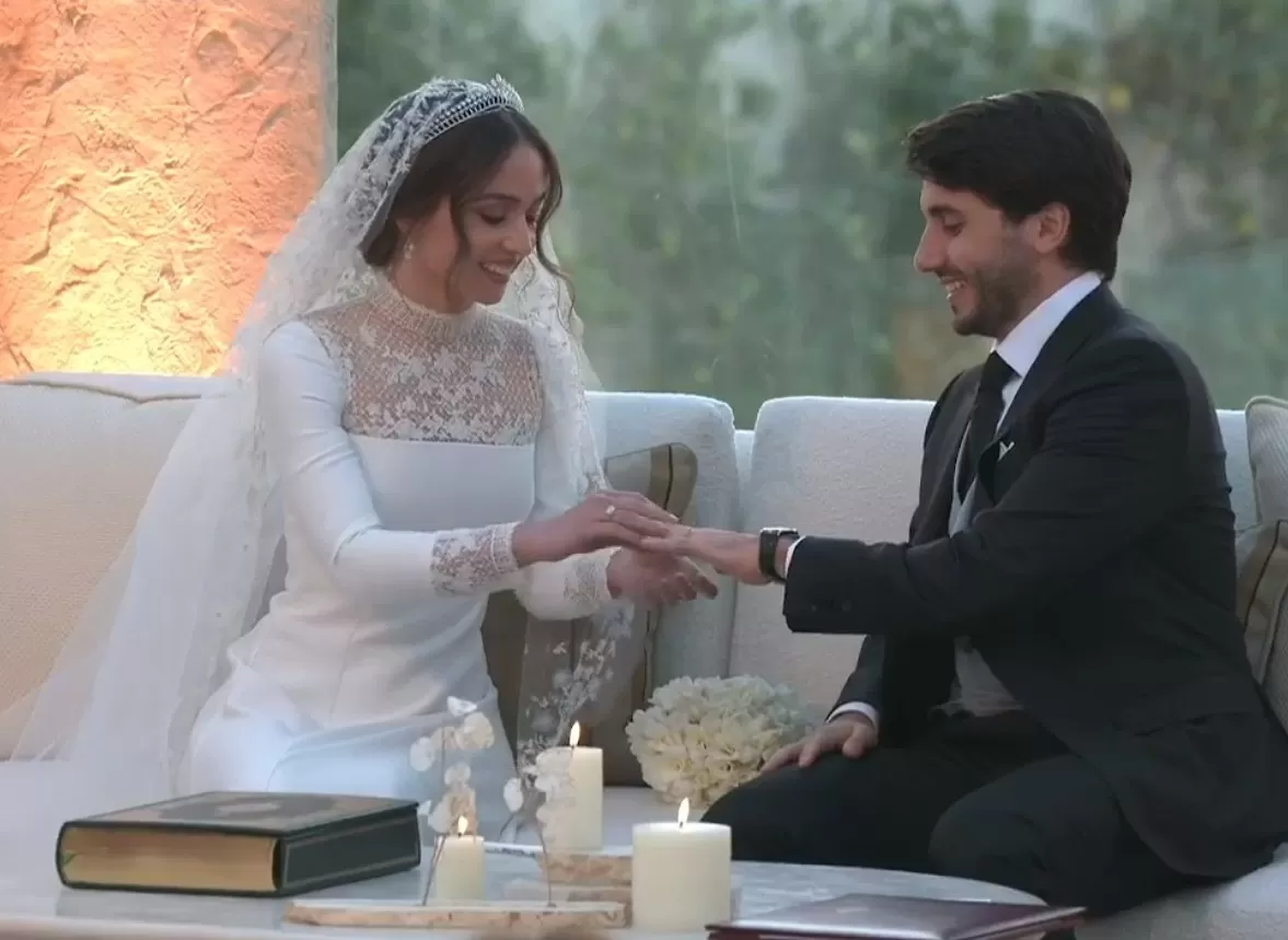 حفل زفاف الأميرة إيمان.. رُقي وبساطة من الطراز الملكي (صور وفيديو)