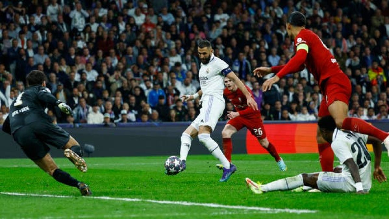 ريال مدريد يكرر تفوقه على ليفربول ويبلغ ربع النهائي