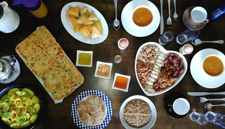 أطعمة تجعلك تشعر بالعطش في رمضان.. تجنبها على السحور