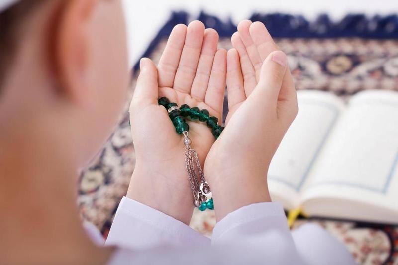 أوقاف غزة تُصدر تعميماً بشأن مواقيت أذان الفجر والصلاة في رمضان