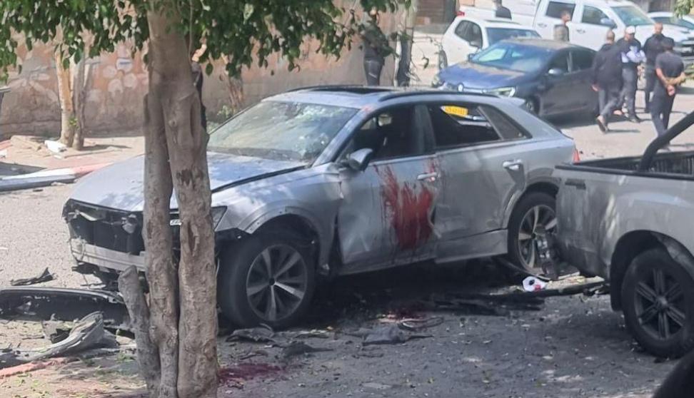 4 قتلى بينهم أم وطفليها جراء انفجار مركبة في الرملة