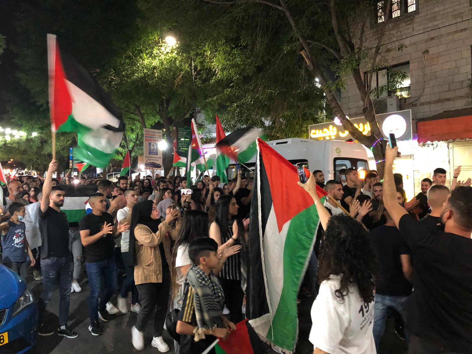 تظاهرات تجوب شوارع حيفا و"تل أبيب" تضامناً مع غزة