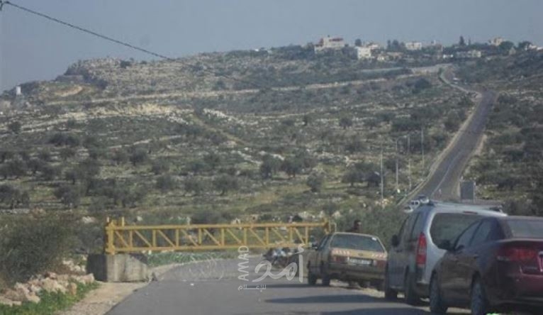 رام الله: الاحتلال يغلق قرية المغير لليوم 15 على التوالي