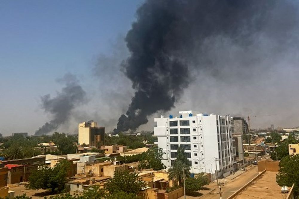 الولايات المتحدة تجهز قطعاً بحرية لإجلاء رعاياها الأميركيين في السودان