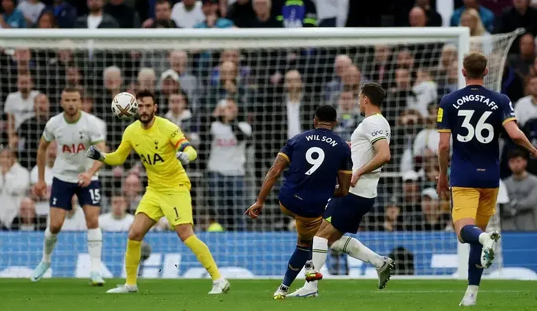 بسداسية.. نيوكاسل يونايتد يفوز على توتنهام في الدوري الإنجليزي
