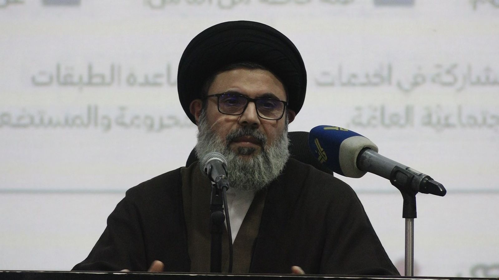 حزب الله: الاستهداف الإسرائيلي للمسجد الأقصى سيلهب المنطقة
