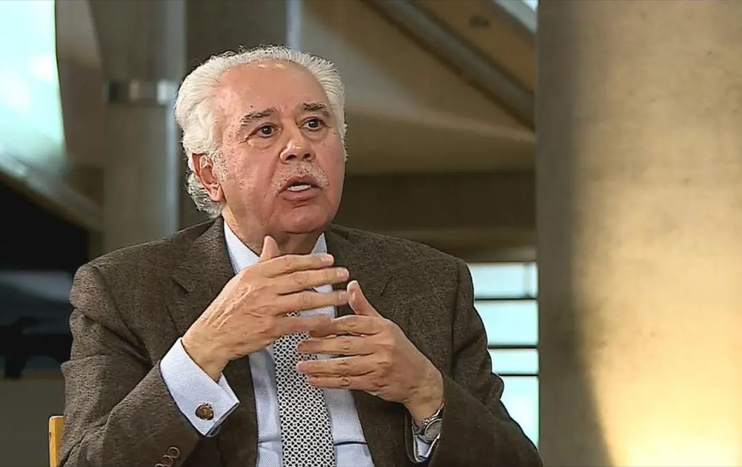 حقوقي عراقي: تخلف النخب السياسية والفكرية يكبح التغيير والتجديد