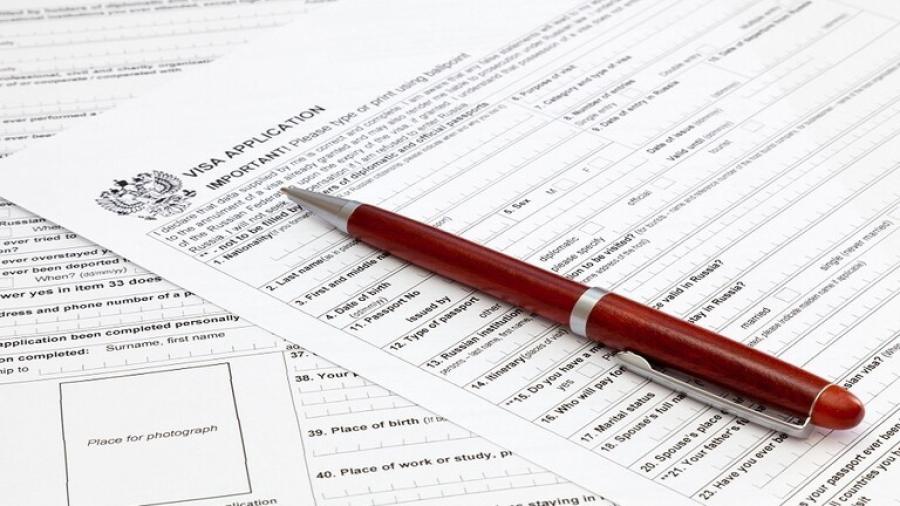 ريشيتنيكوف يكشف موعد إطلاق التأشيرة الإلكترونية الموحدة إلى روسيا