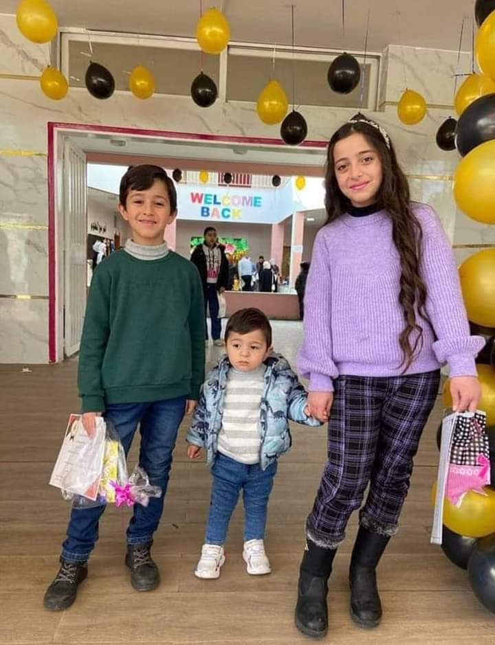 ميار بشعر روبونزل.. عصفورة المدرسة المتميزة تترك مقعدها خالياً