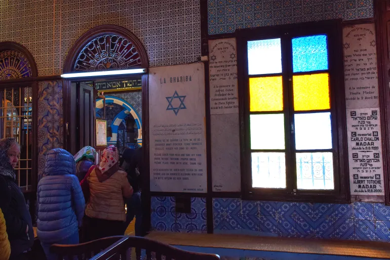 الداخلية التونسية: مقتل أربعة أشخاص بهجوم على كنيس يهودي